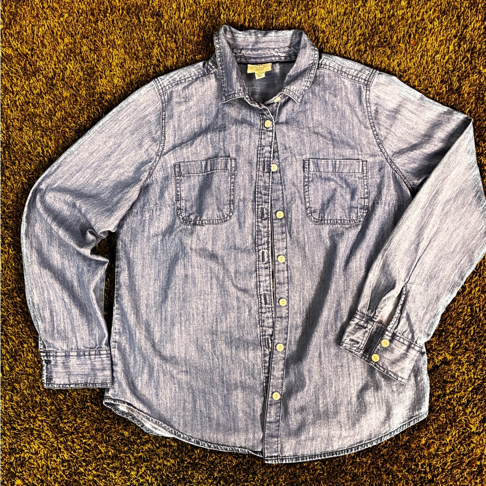 St. John's Bay Light Blue Casual Button Down Shirt